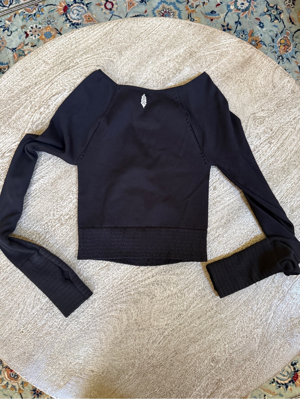 Women's Black long sleeve top athletic - Picture 8 of 8